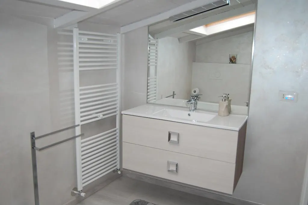 Emily House Guest House Montecerboli Italy