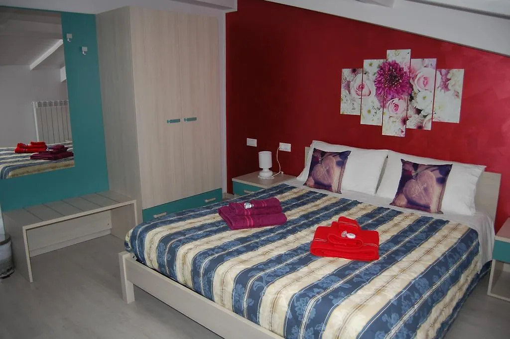 Emily House Guest House Montecerboli Italy